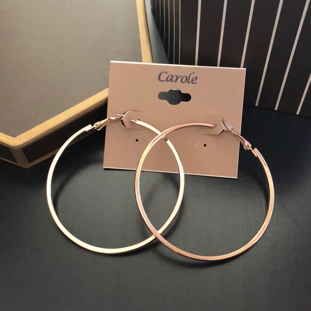 Elegant Gold Tone Hoops